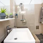 아파트 Charming Flat Close To Danube And 4-seasons *