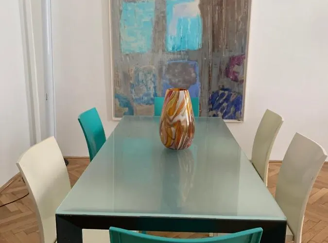 דירה Charming Flat Close To Danube And 4-seasons