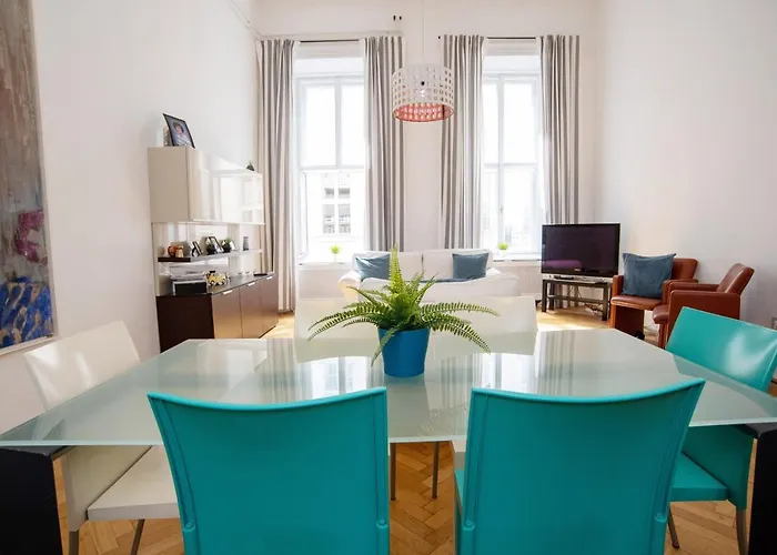 Charming Flat Close To Danube And 4-seasons