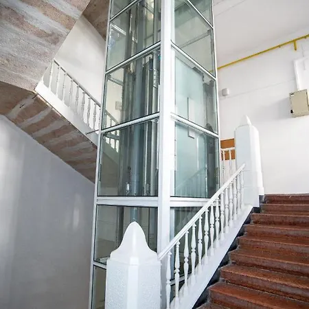 Charming Flat Close To Danube And 4-seasons בודפשט